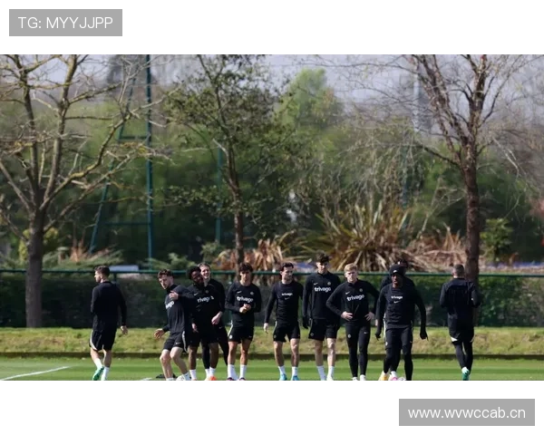 切尔西堆球星现状复杂,豪华阵容反映出阵型磨合难题,对赛季表现造成考验