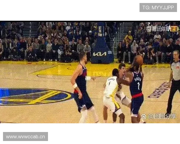 压人犯规判罚细节拆解：裁判如何界定身体接触违规？