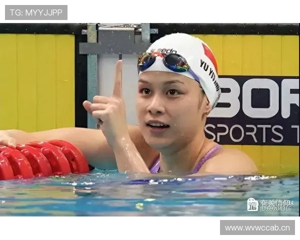 余依婷训练完直接拎爱马仕去吃夜宵？